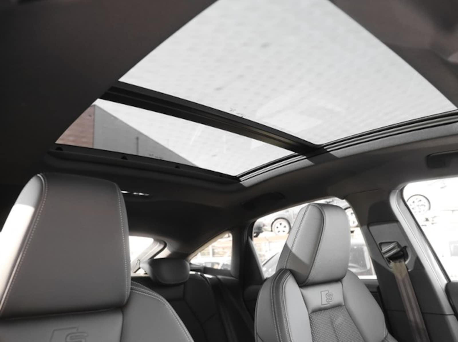 Audi Q4 Sportback e-tron – Bild 15