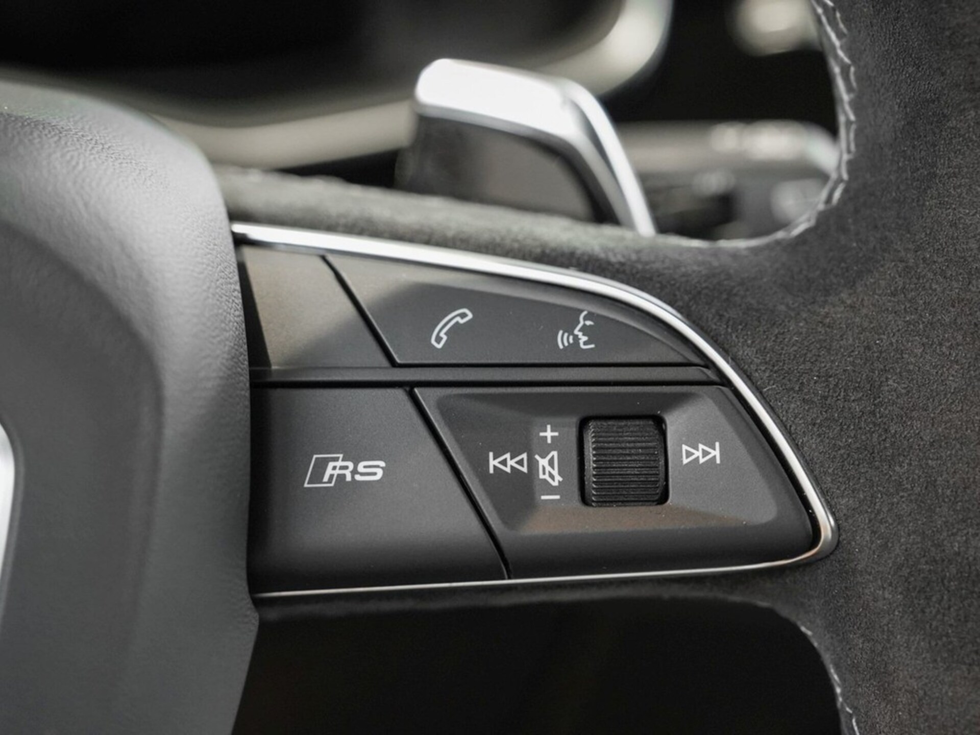 Audi RS Q8 SUV performance