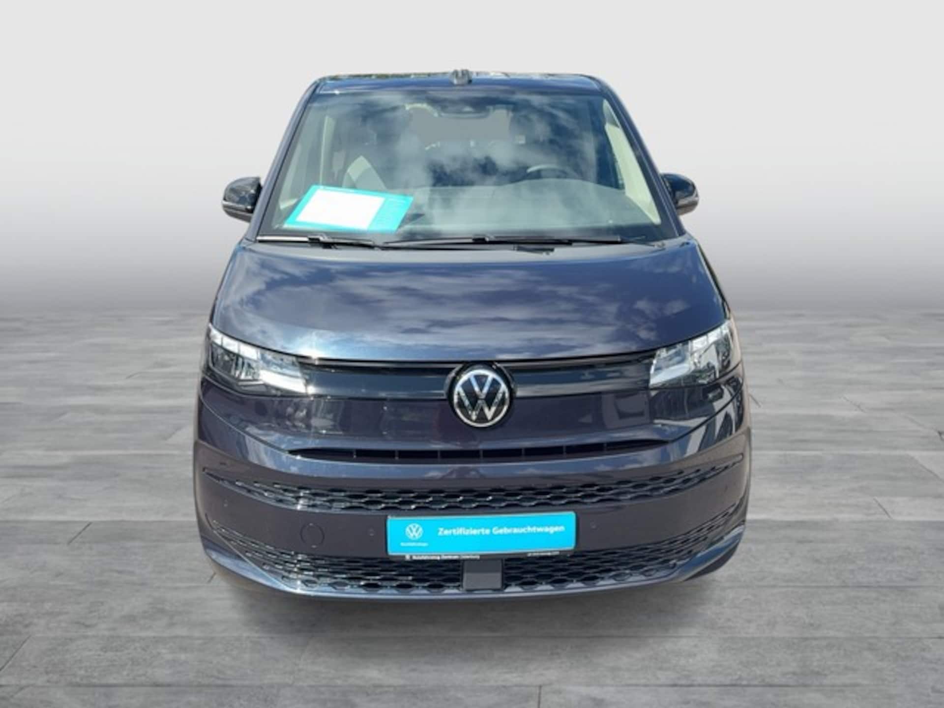 Volkswagen Multivan Basis-Modell