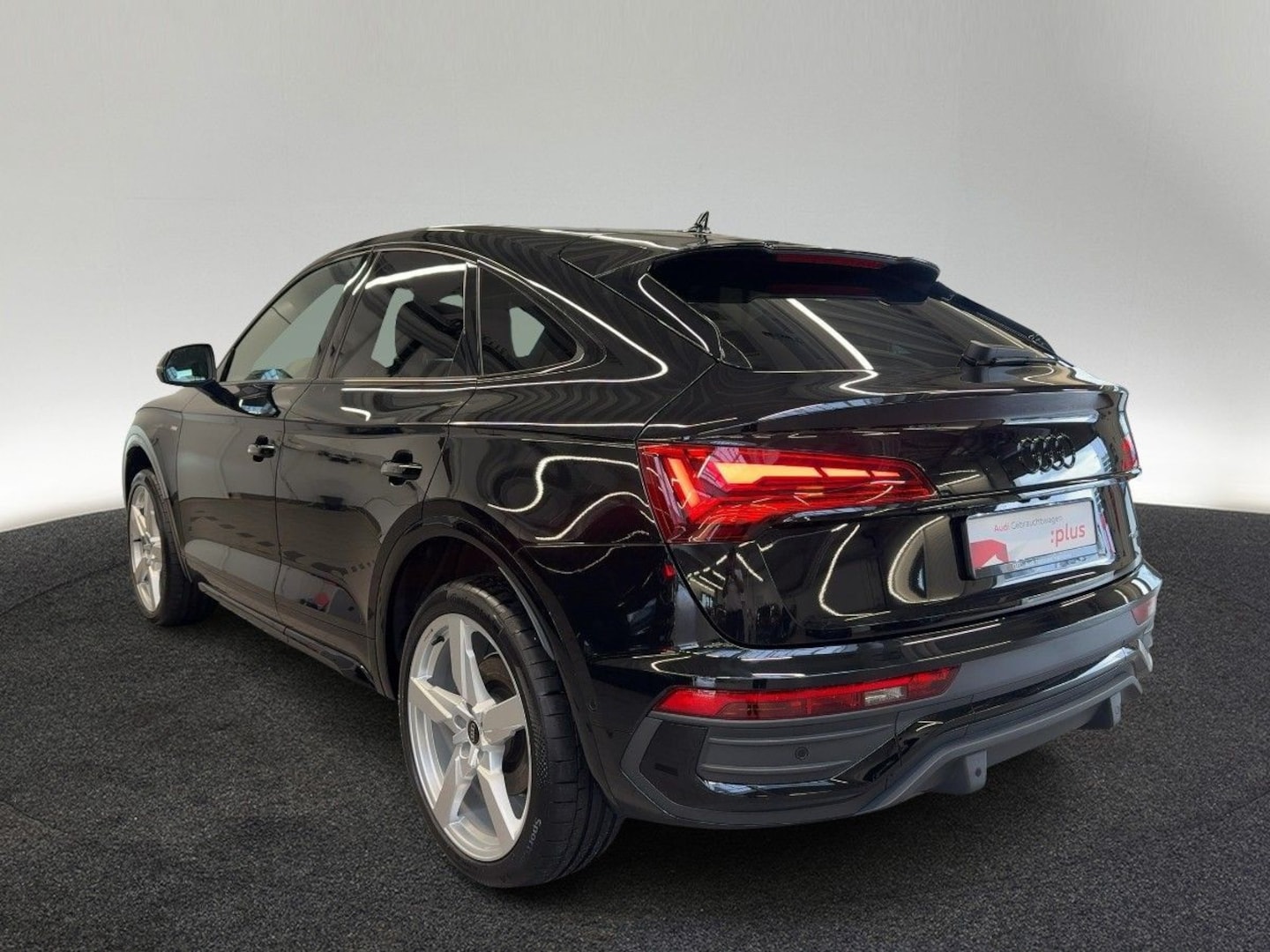 Bild über Audi Q5 Sportback 40 TDI quattro S tronic - für weitere Informationen kontaktieren Sie den Audi Partner