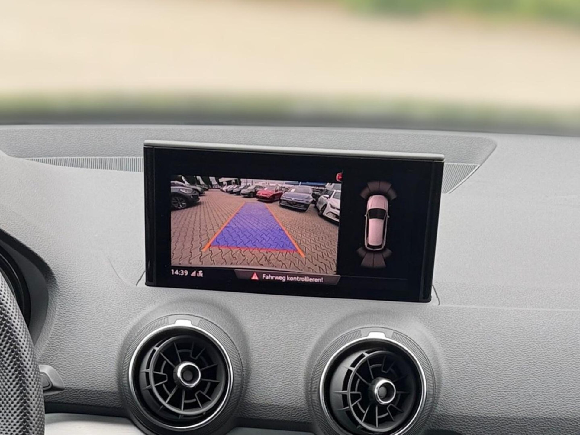Audi SQ2