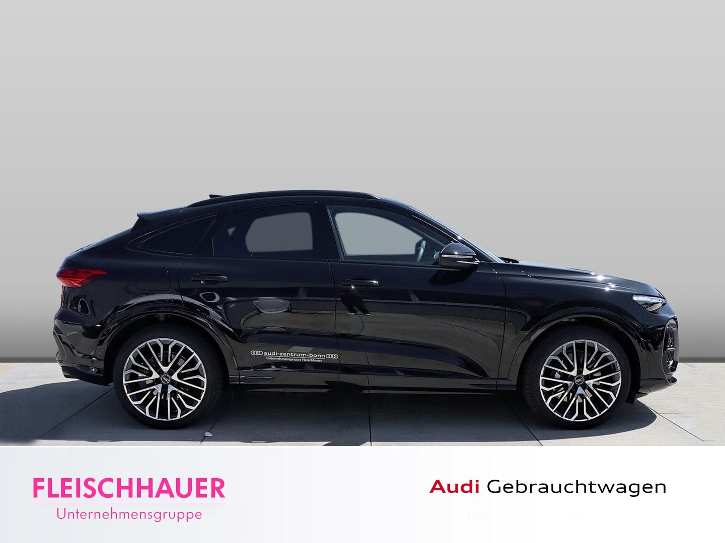 Bild über Audi SQ5 Sportback edition one mit Akzenten mythosschwarz TFSI 270 kW S tronic - für weitere Informationen kontaktieren Sie den Audi Partner