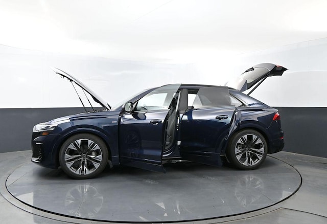 2026 Audi Q8 Premium Plus - Photo 31