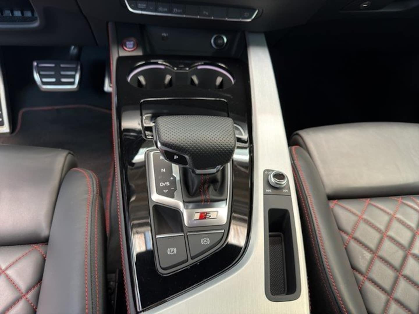 Bild über - für weitere Informationen kontaktieren Sie den Audi Partner