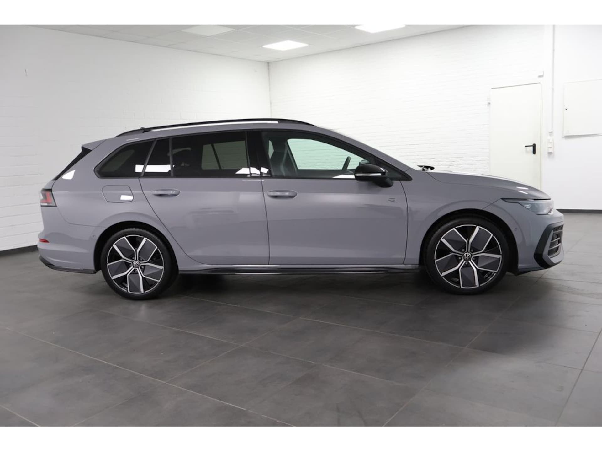 Volkswagen Golf Variant R-Line