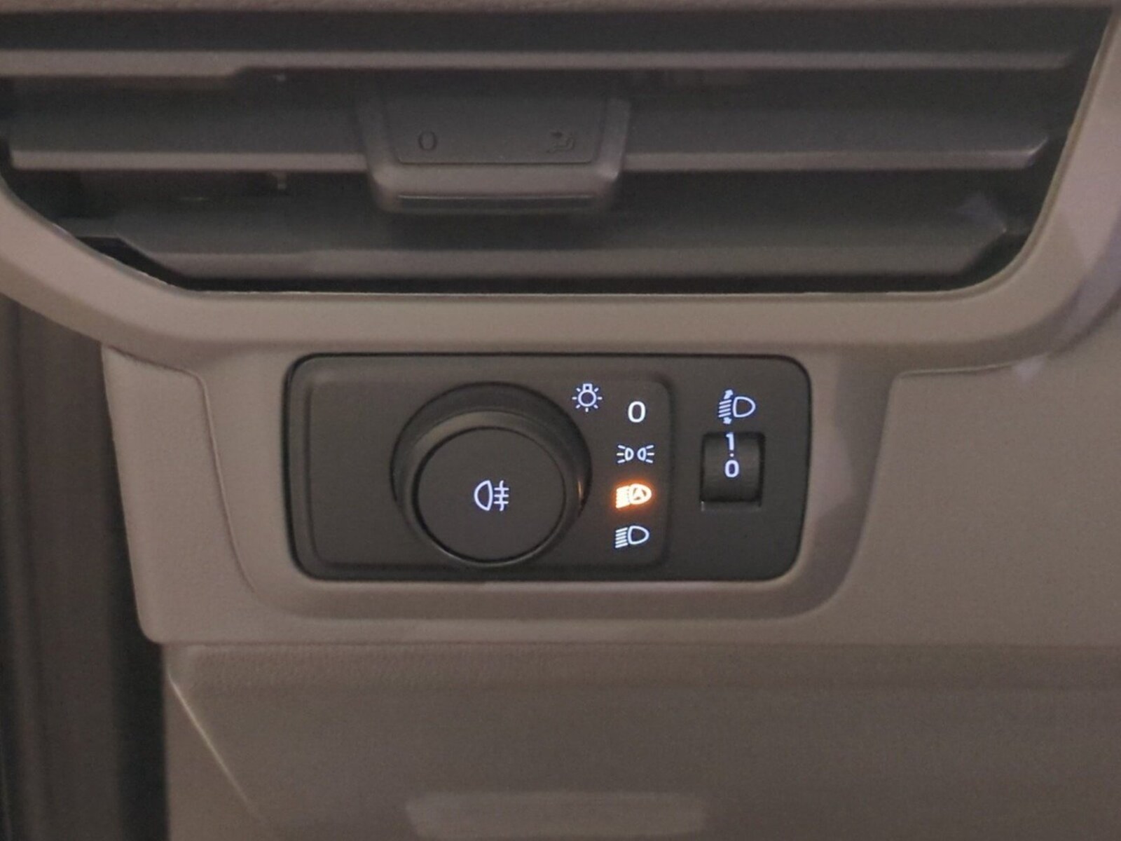 Volkswagen Transporter Kasten langer Radstand – Bild 16