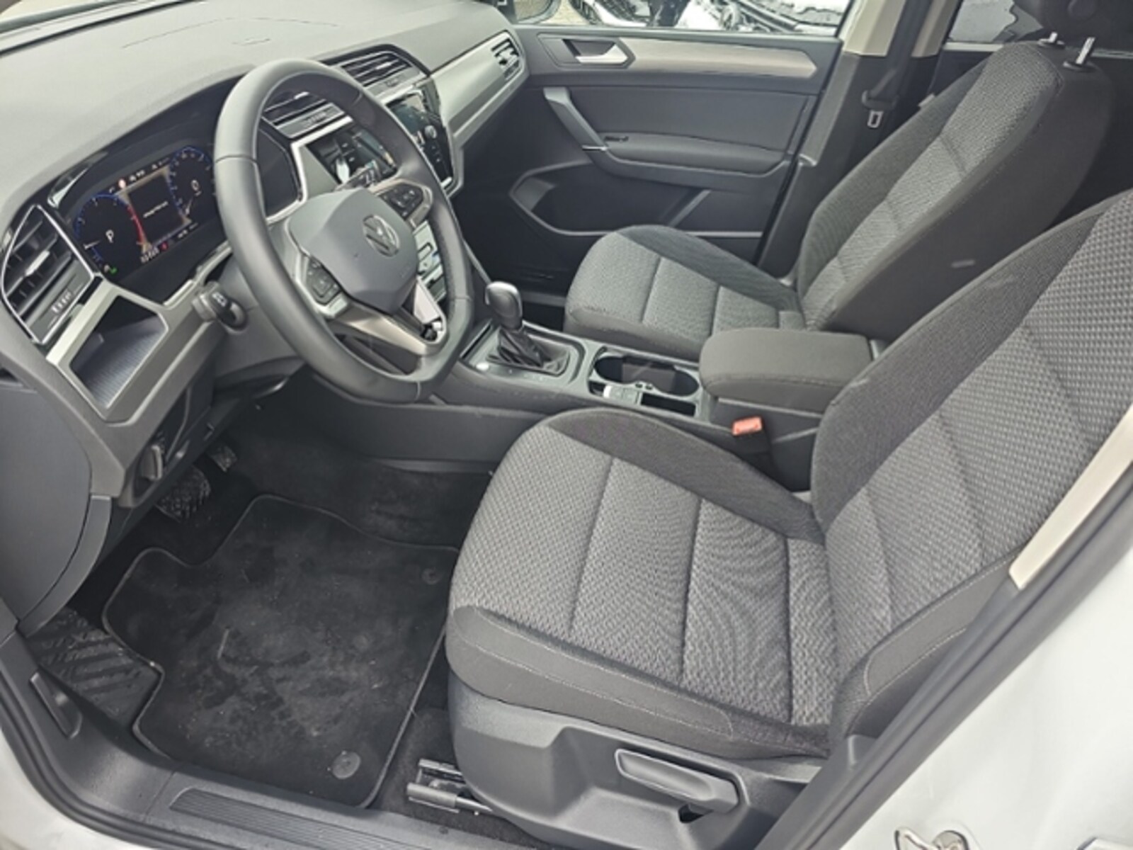 Volkswagen Touran – Bild 12