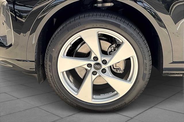 2025 Audi Q5 Premium Plus - Photo 11