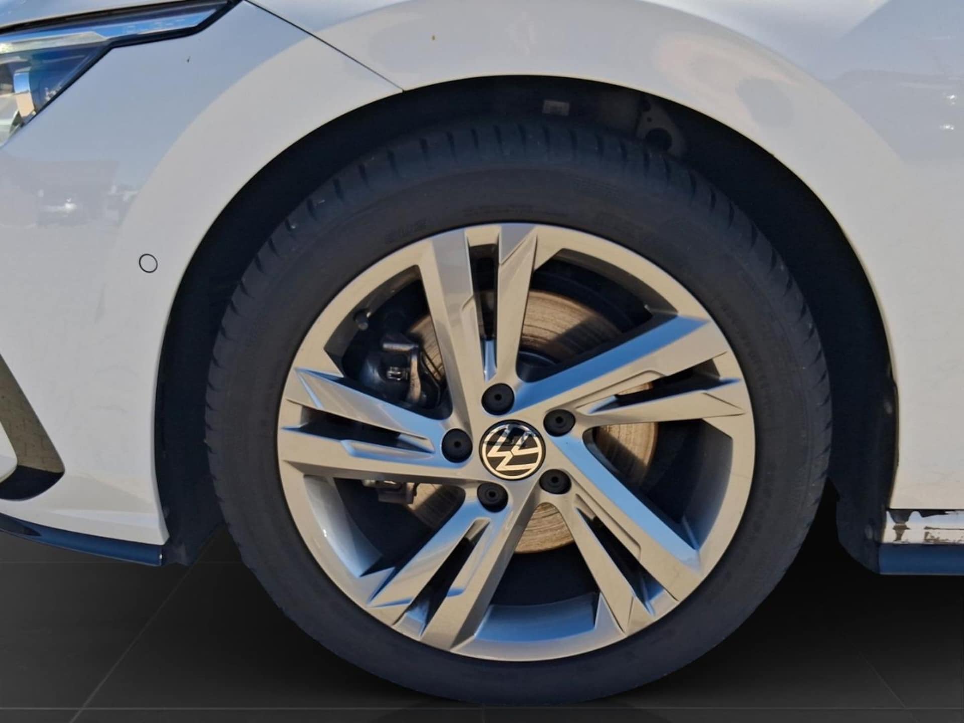 Volkswagen Golf Variant R-Line