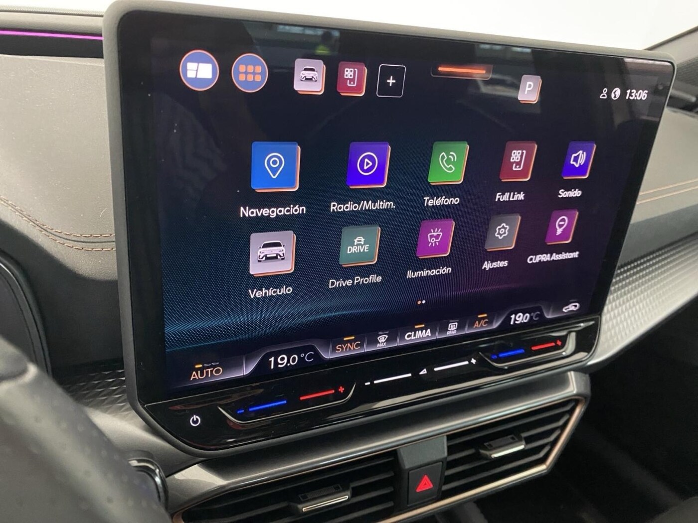CUPRA Leon León 1.5 eTSI DSG 110 kW (150 CV) — photo 15