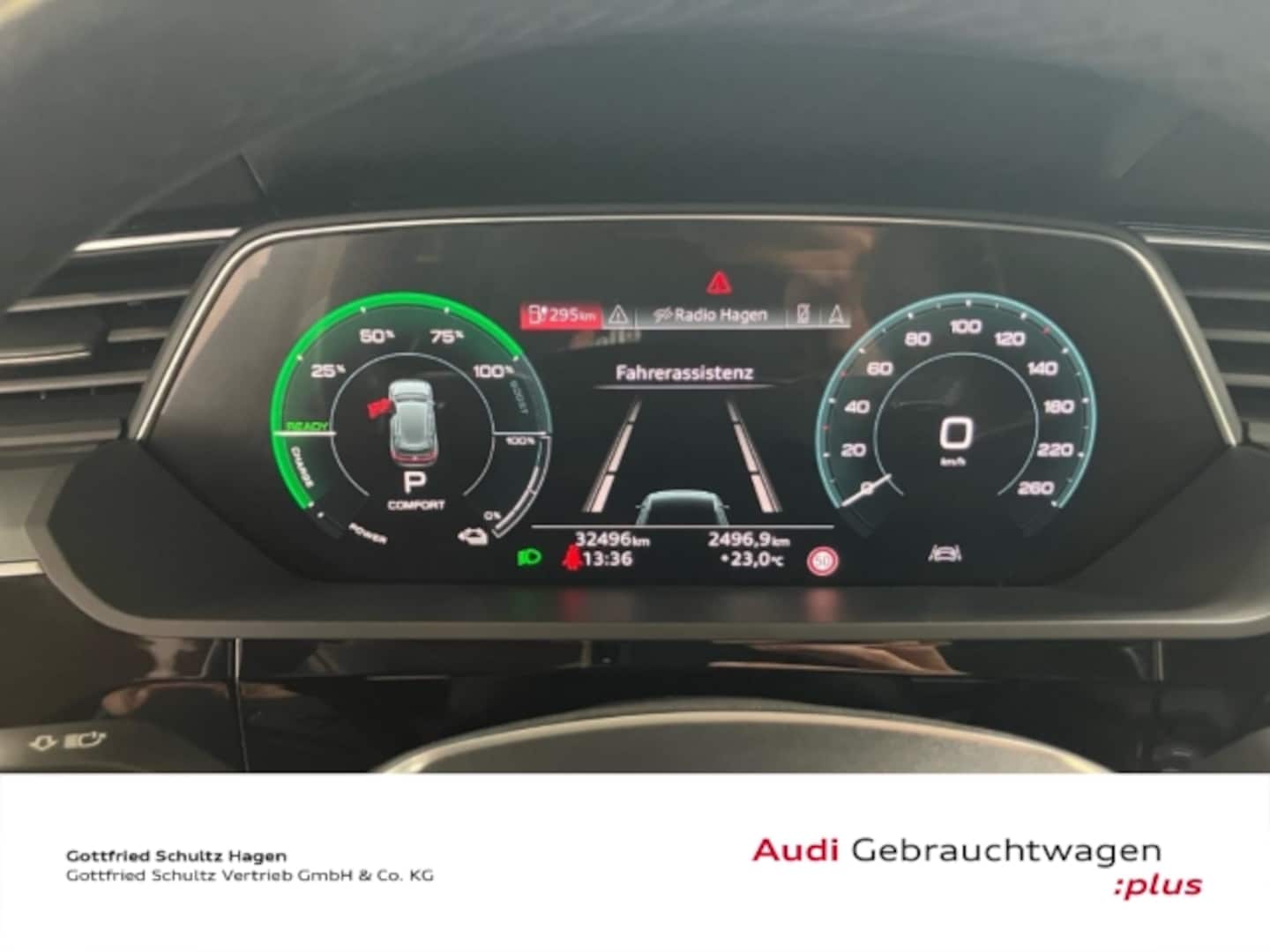 Bild über Audi Q8 e-tron S line 50 e-tron quattro - für weitere Informationen kontaktieren Sie den Audi Partner