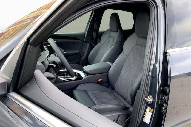 2026 Audi SQ5 Sportback Premium Plus - Photo 9