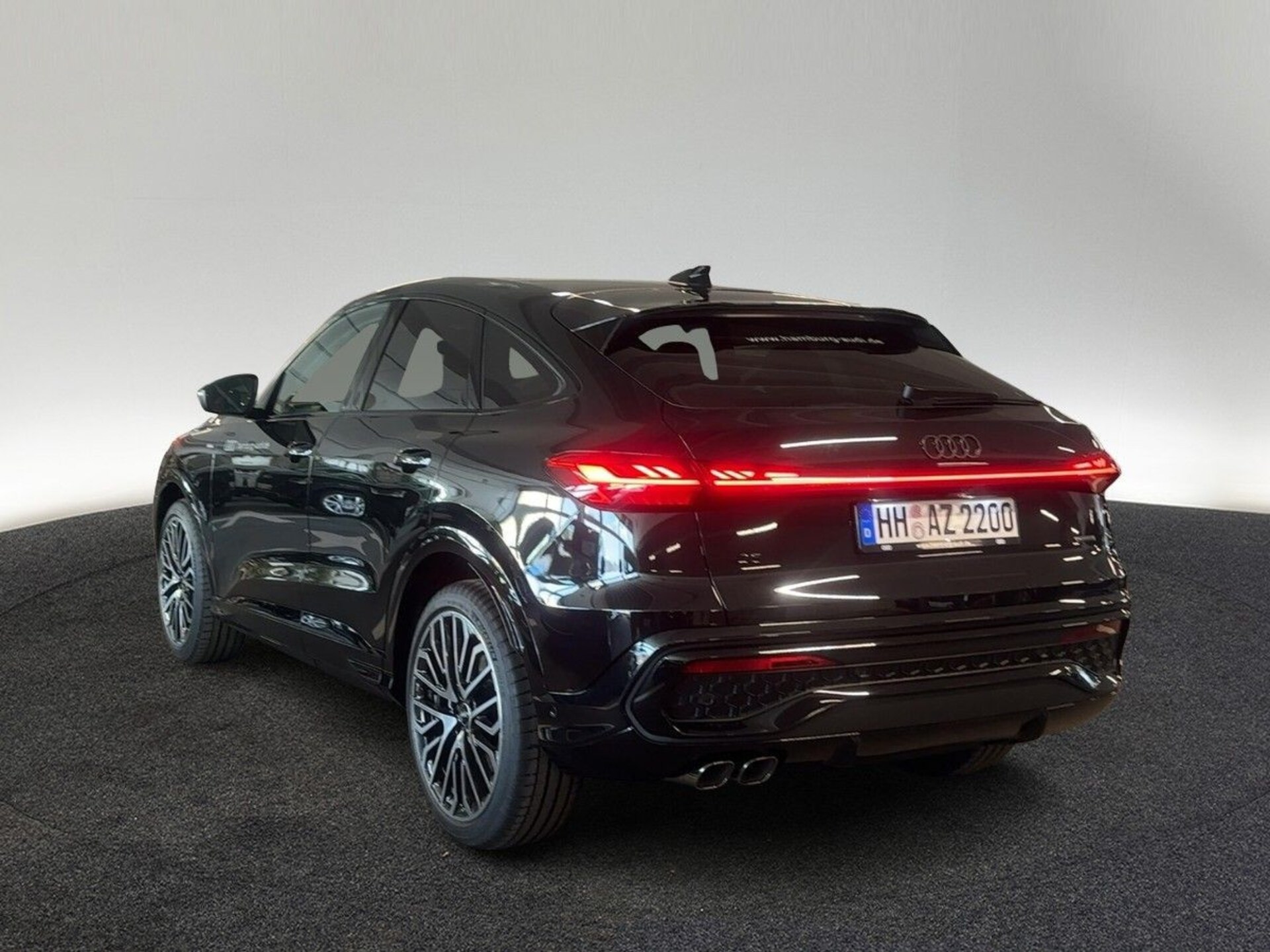 Audi Q5 Sportback edition one