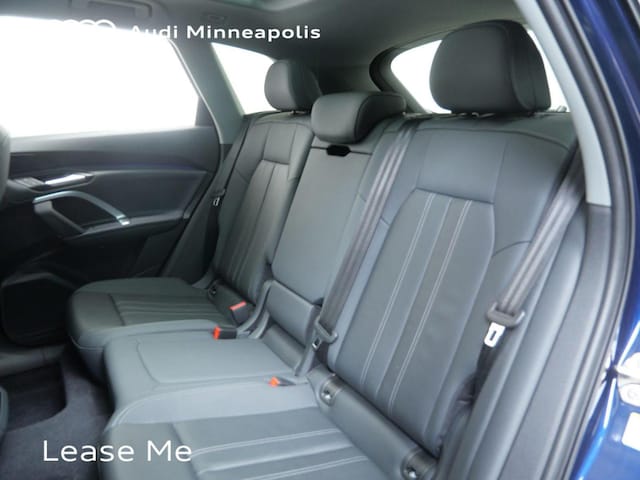2025 Audi New Q5 Premium - Photo 14