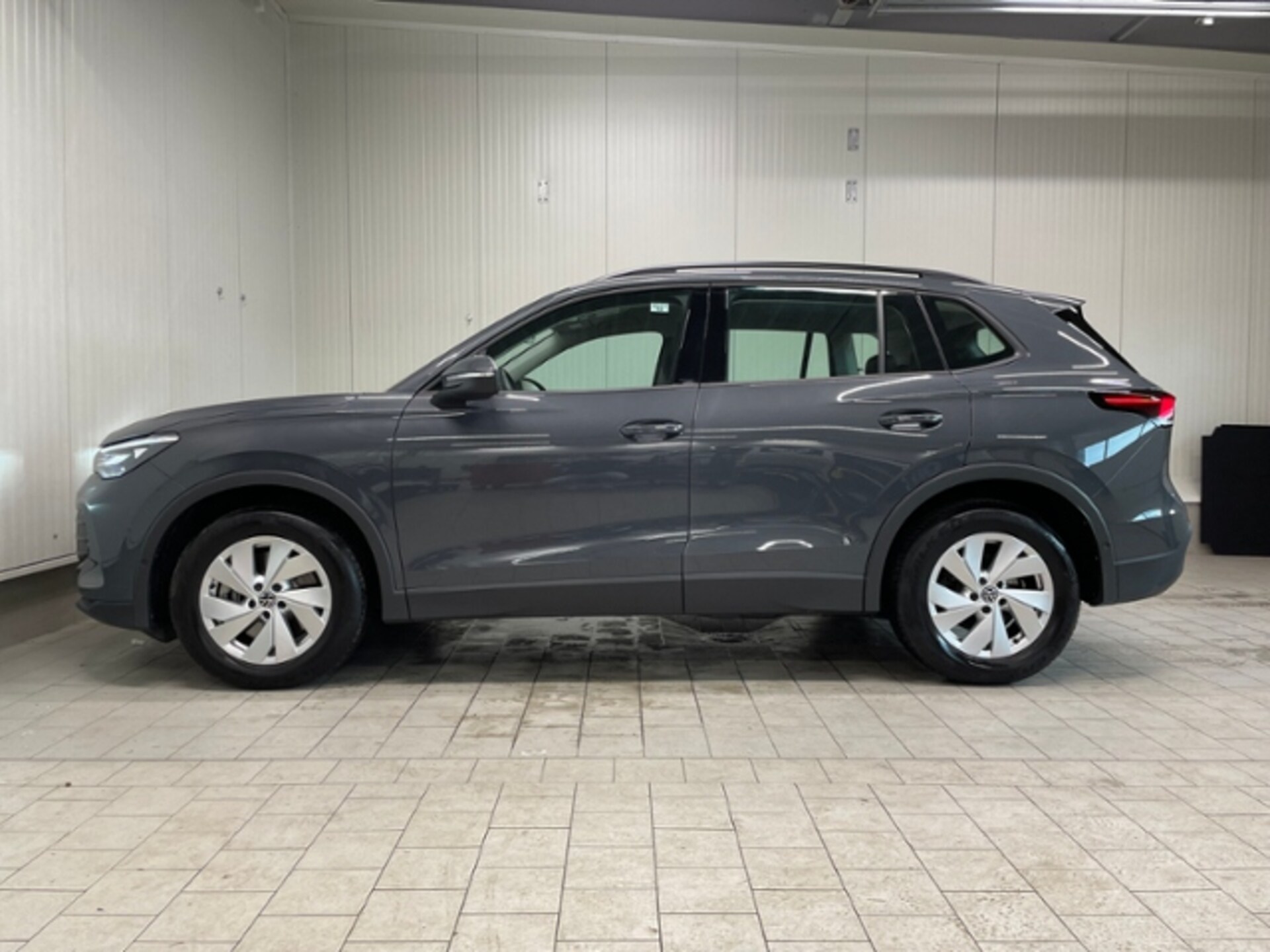 Volkswagen Tiguan Basis-Modell