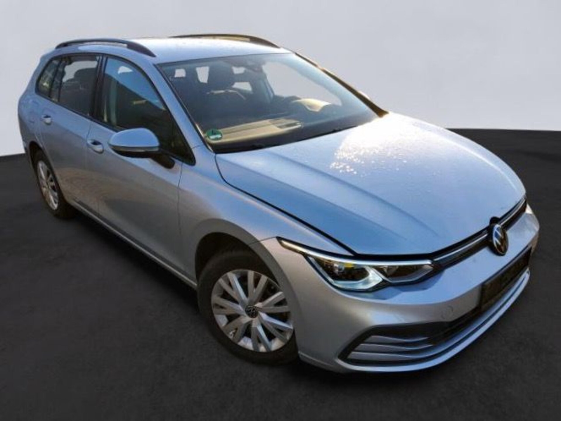 Volkswagen Golf Variant Life