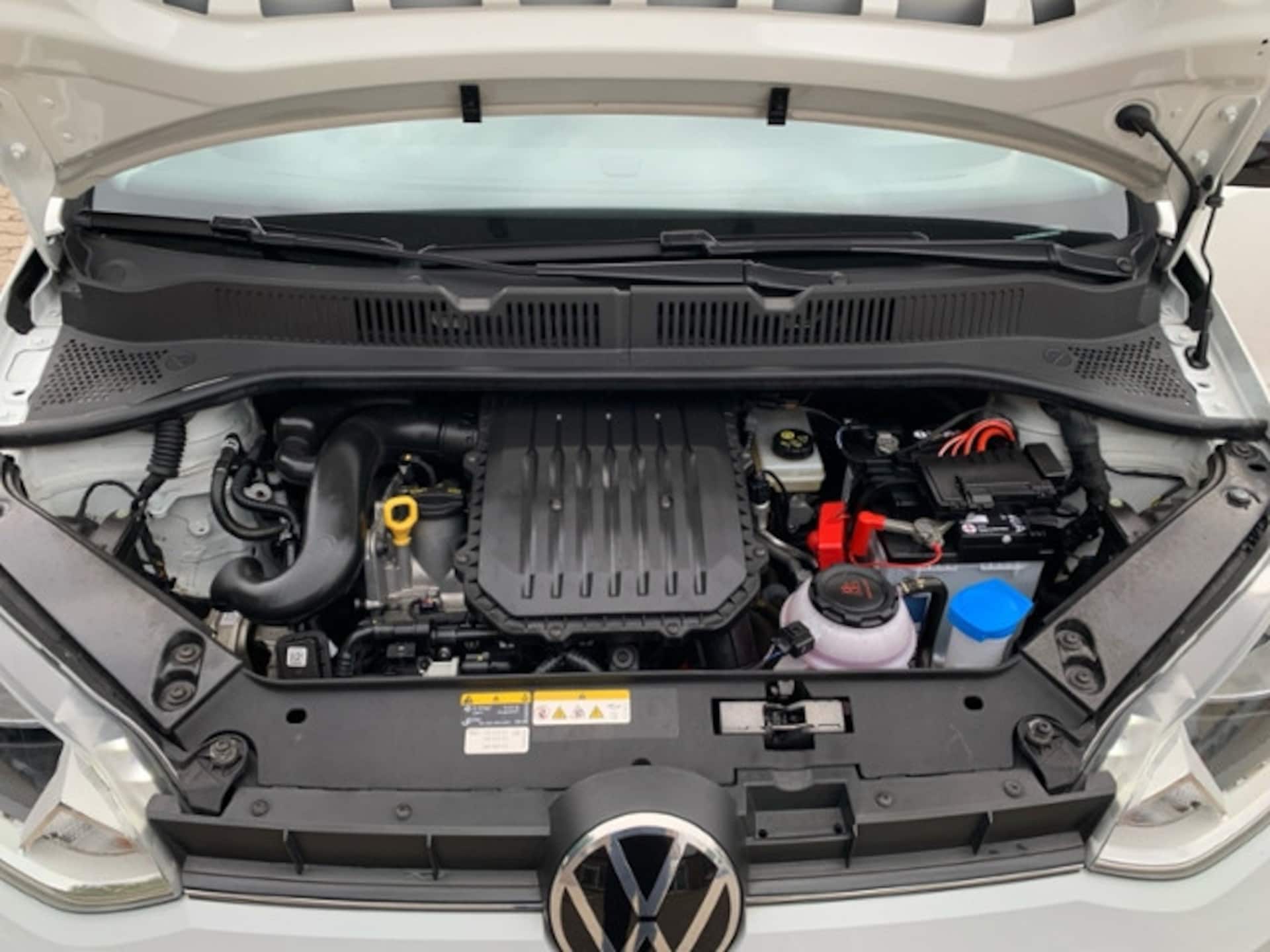 Volkswagen up! R-Line