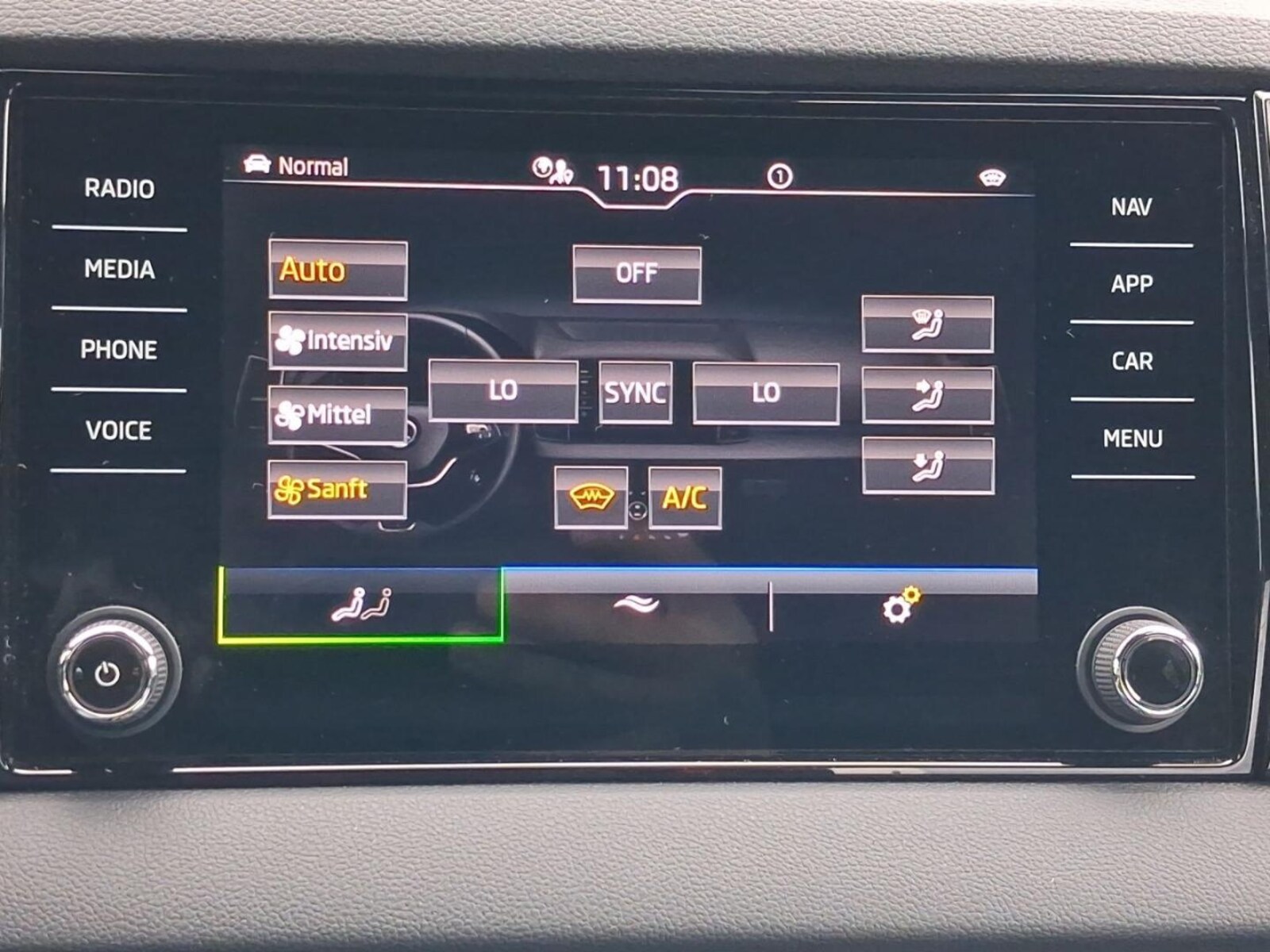 Škoda Karoq – Bild 15