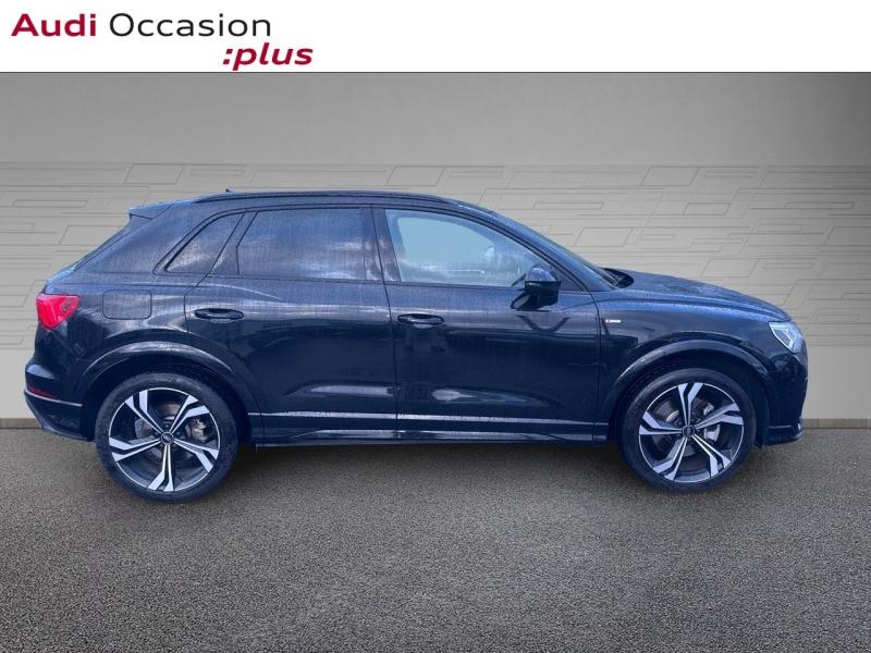 Image about Audi Q3 TFSI e S line 45 TFSI e 180 kW (245 ch) S tronic