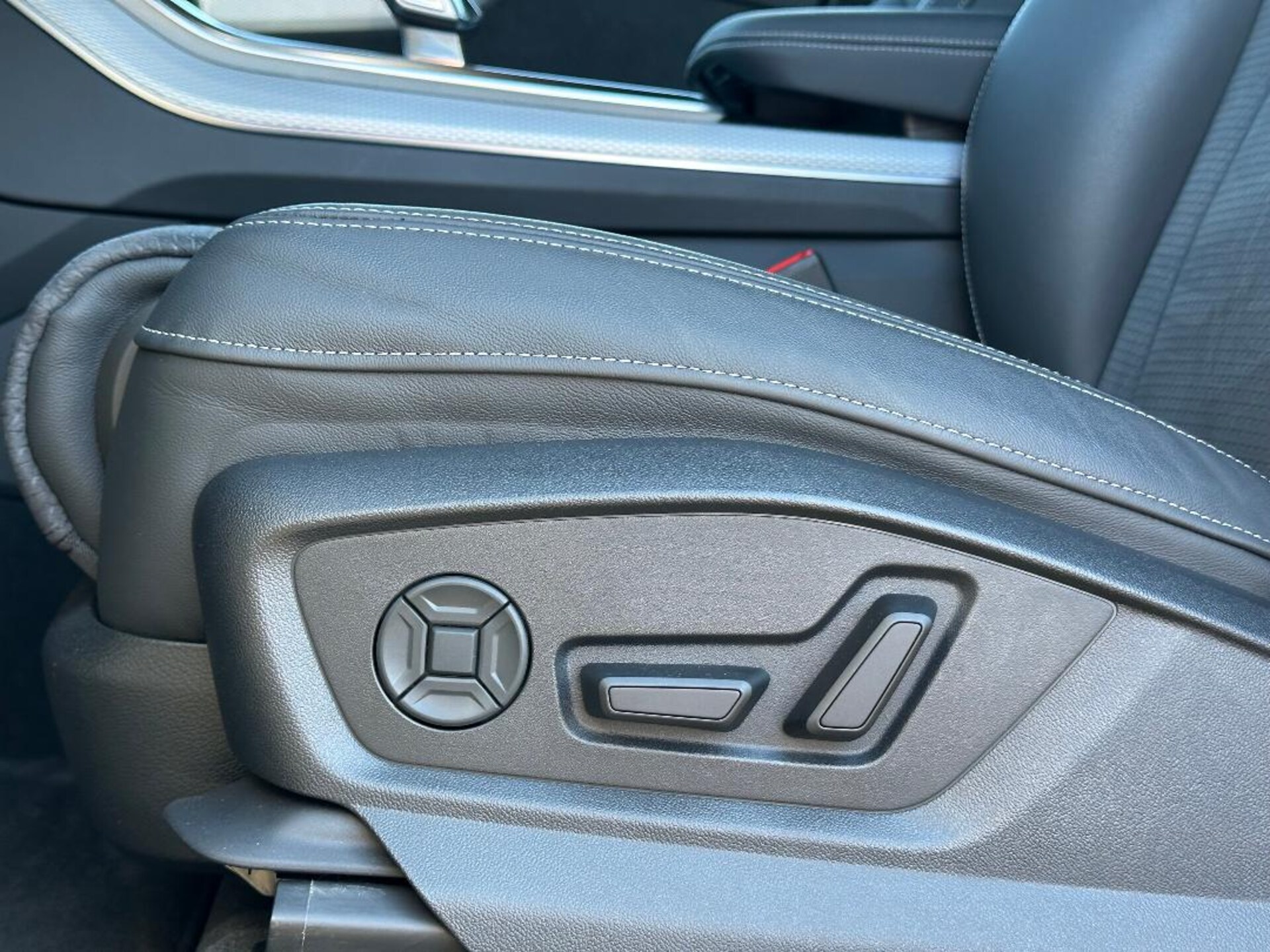 Audi Q8 SUV