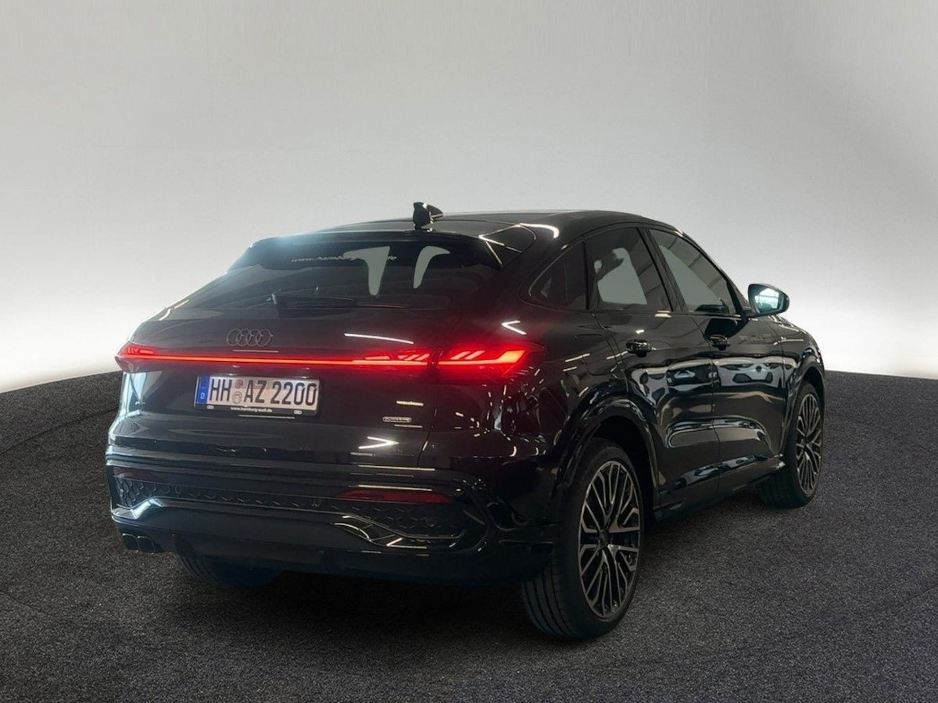 Audi Q5 Sportback edition one