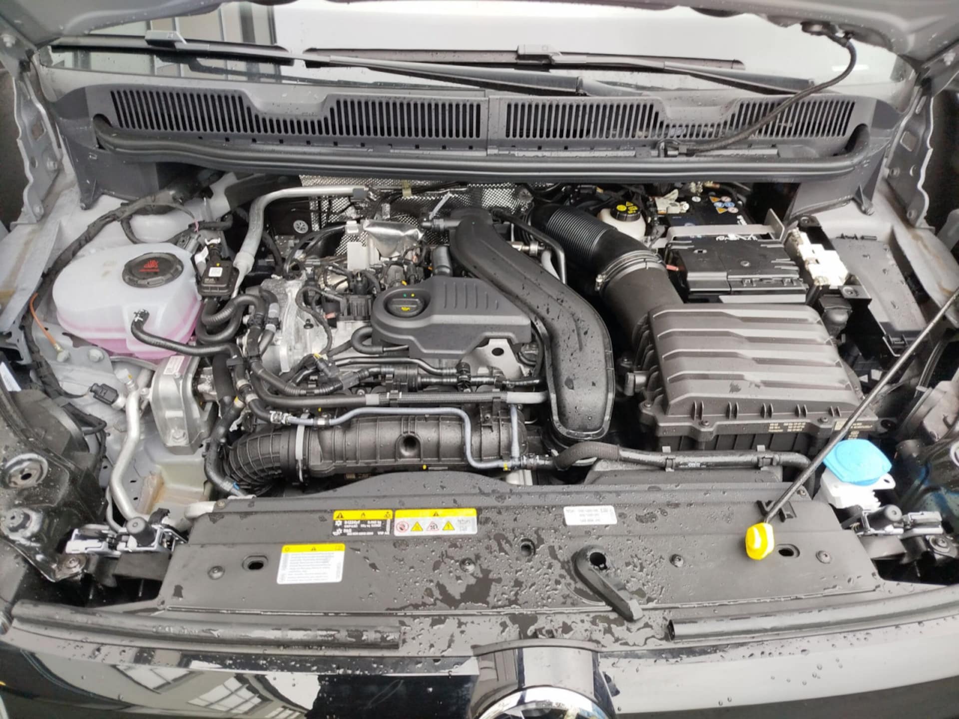 Volkswagen Caddy Basis-Modell