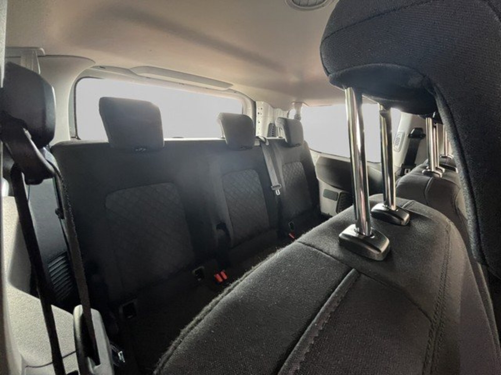 Volkswagen Transporter Kombi kurzer Radstand – Bild 7