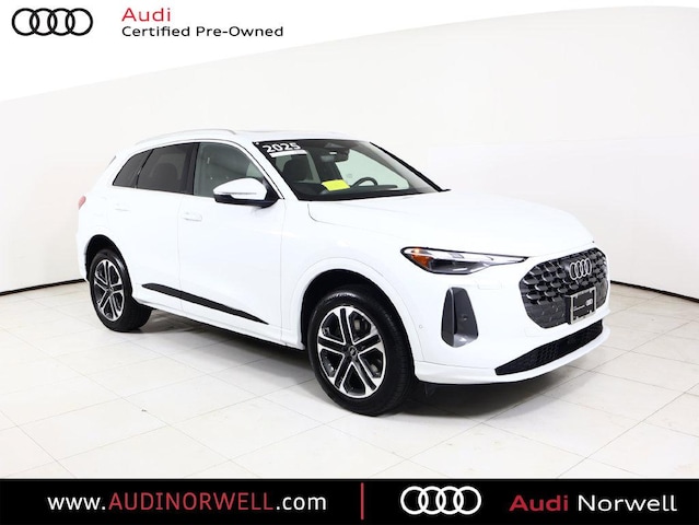 Photo of 2025 Audi Q5