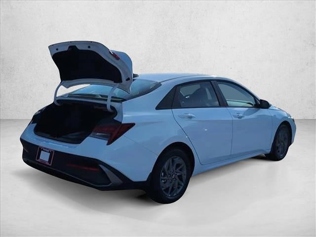 2026 Hyundai Elantra Hybrid