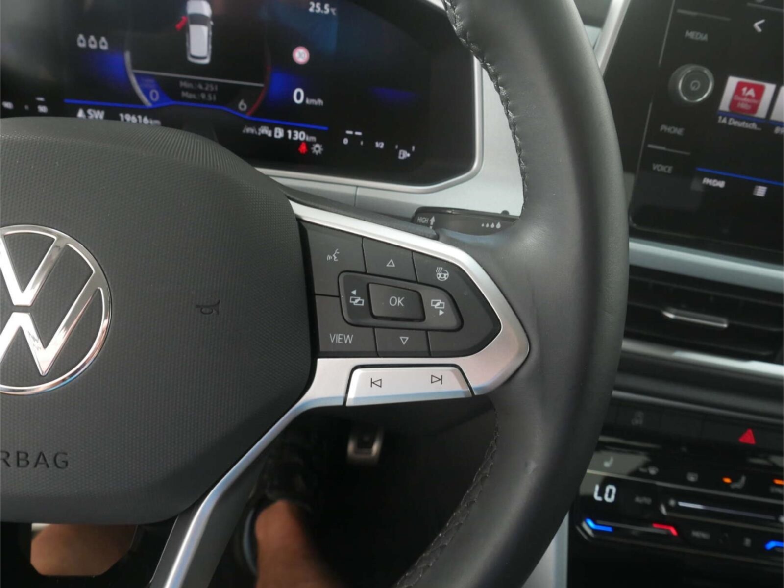 Volkswagen T-Roc – Bild 12