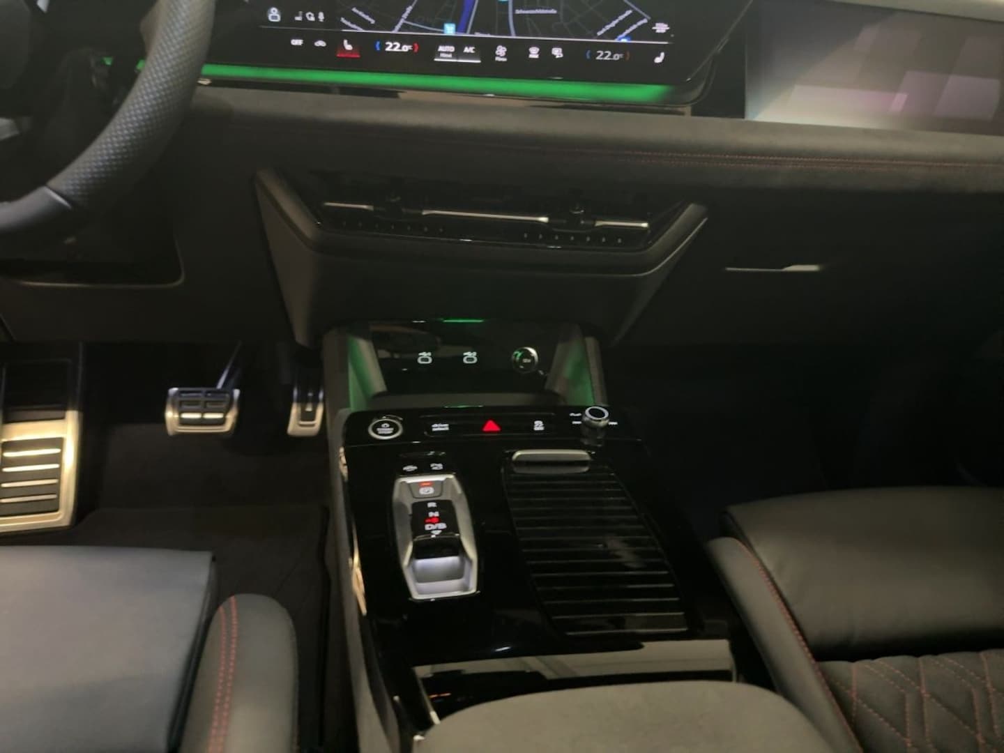 Bild über Audi Q6 Sportback e-tron e-tron - für weitere Informationen kontaktieren Sie den Audi Partner