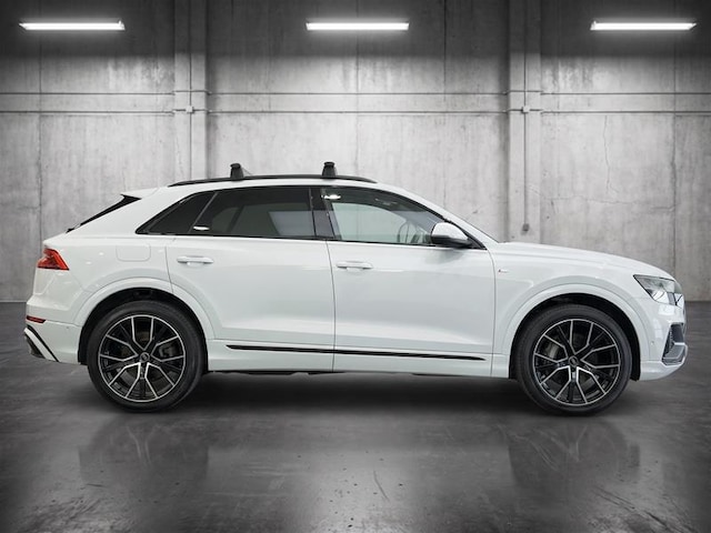 2023 Audi Q8