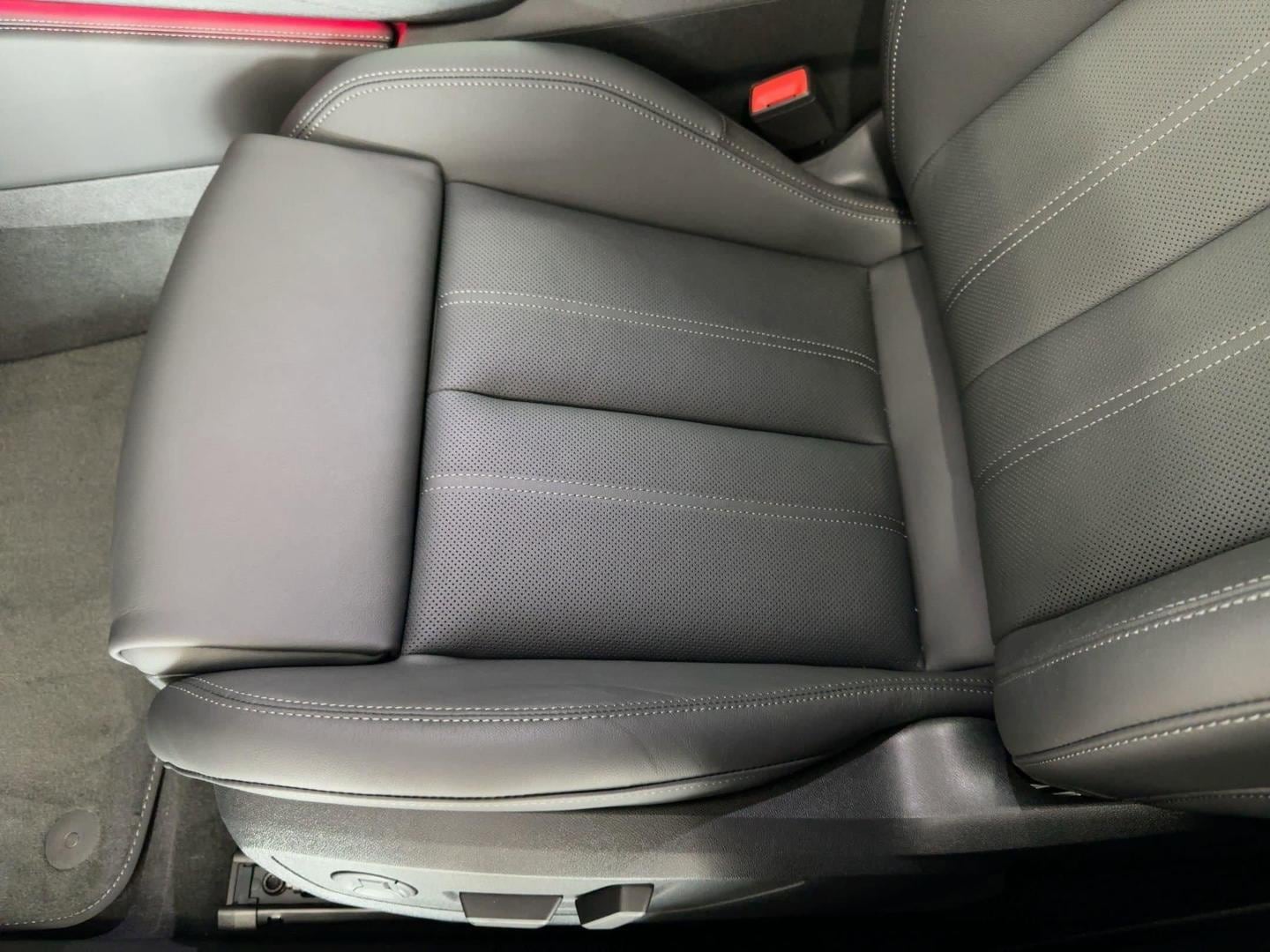 2026 Audi A6 Premium Plus - Photo 14