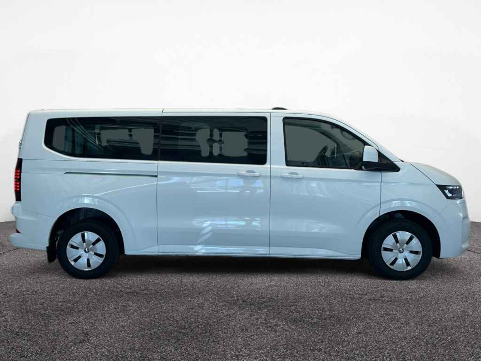Volkswagen Transporter Kombi langer Radstand – Bild 5