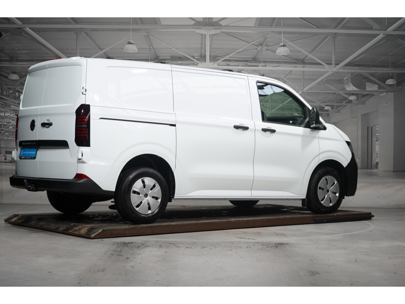 Volkswagen Transporter Kasten kurzer Radstand – Bild 3