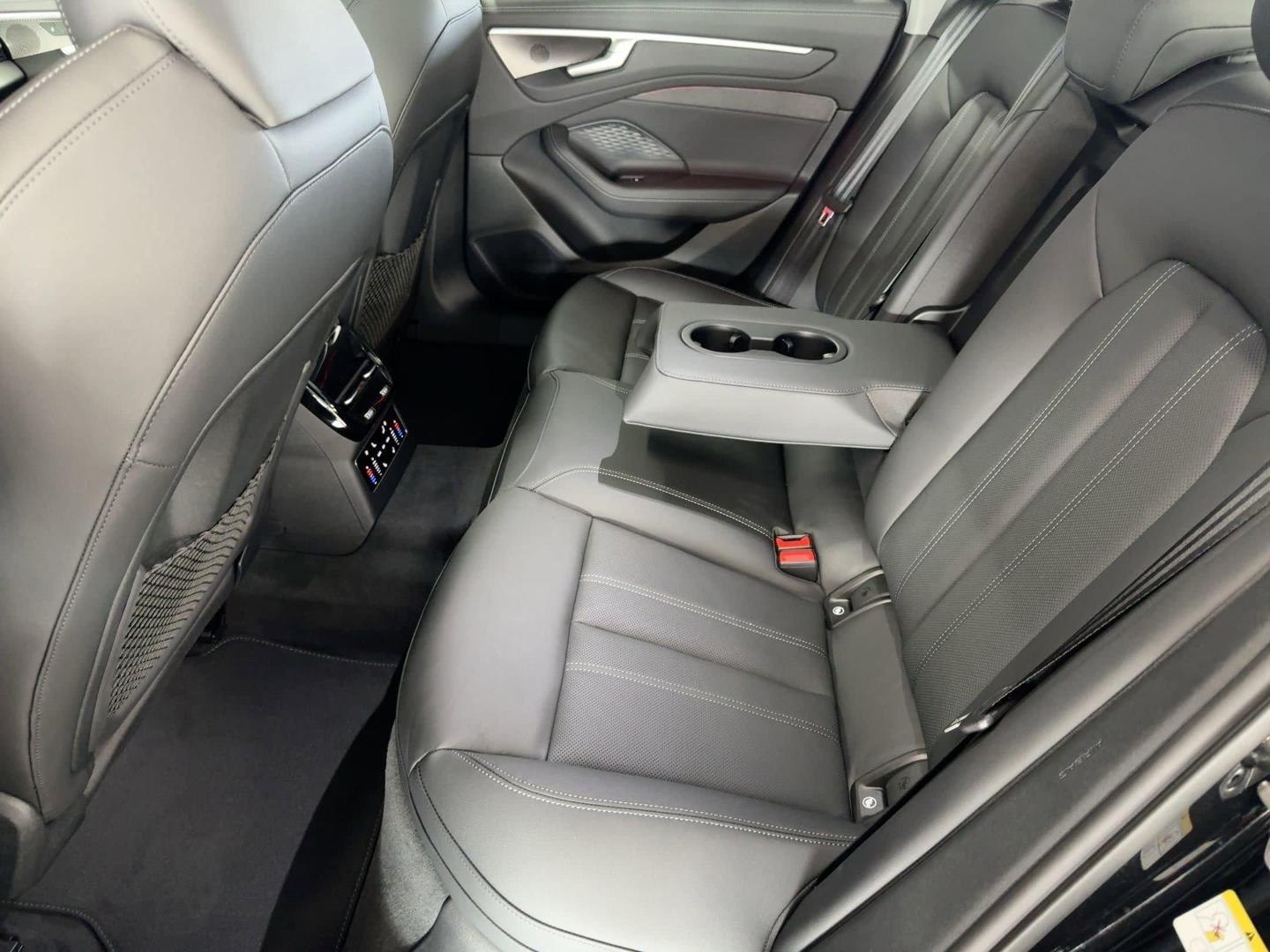 2026 Audi A6 Premium Plus - Photo 15