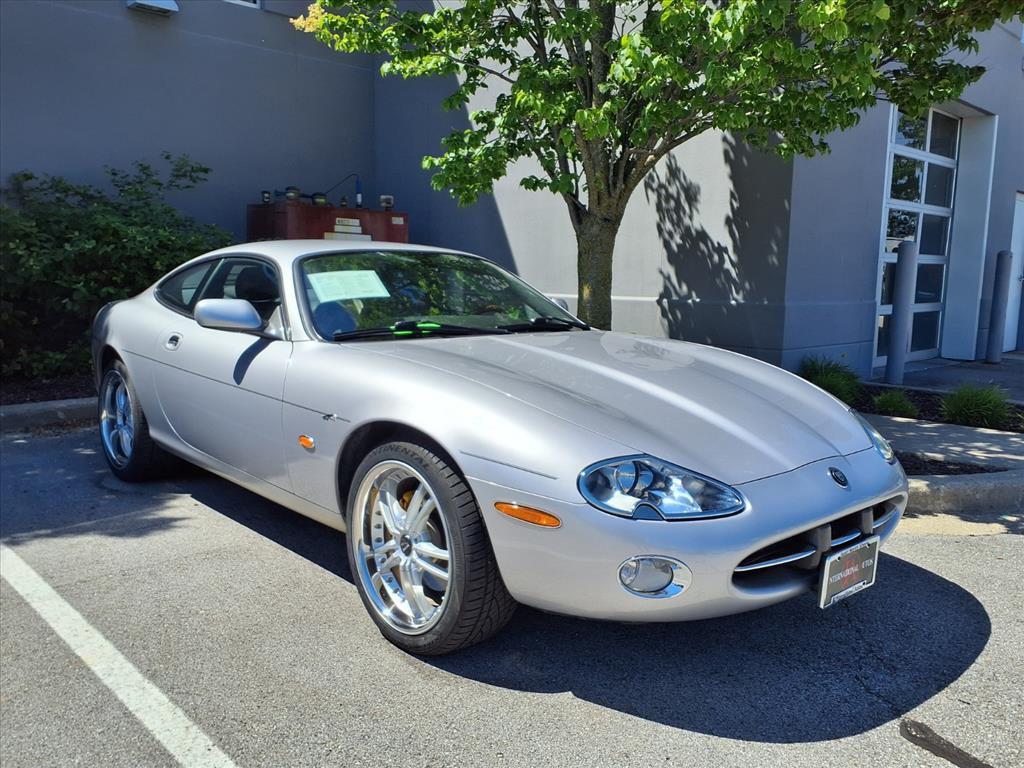2004 Jaguar XK XK8's photo