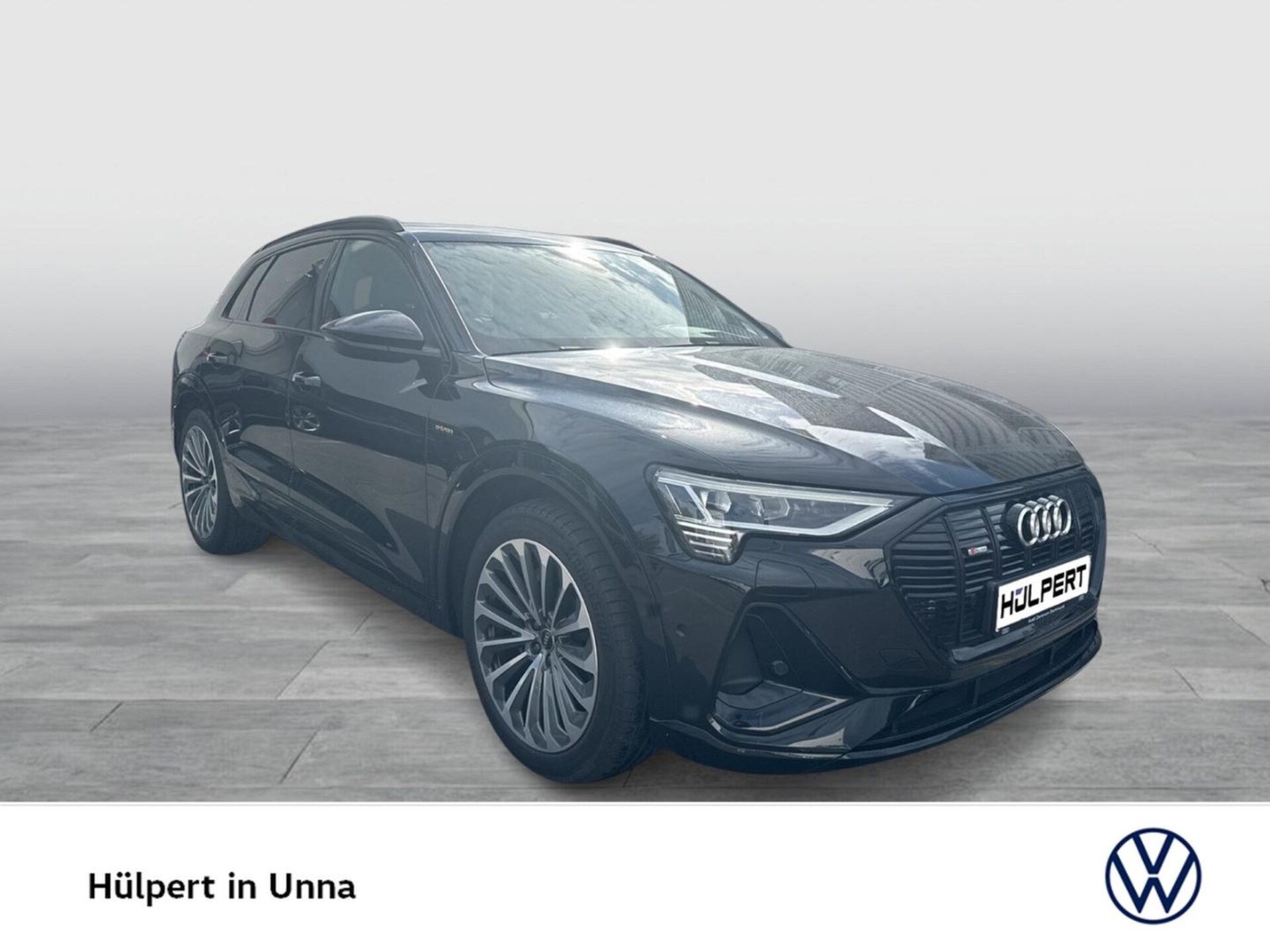 Audi e-tron S line