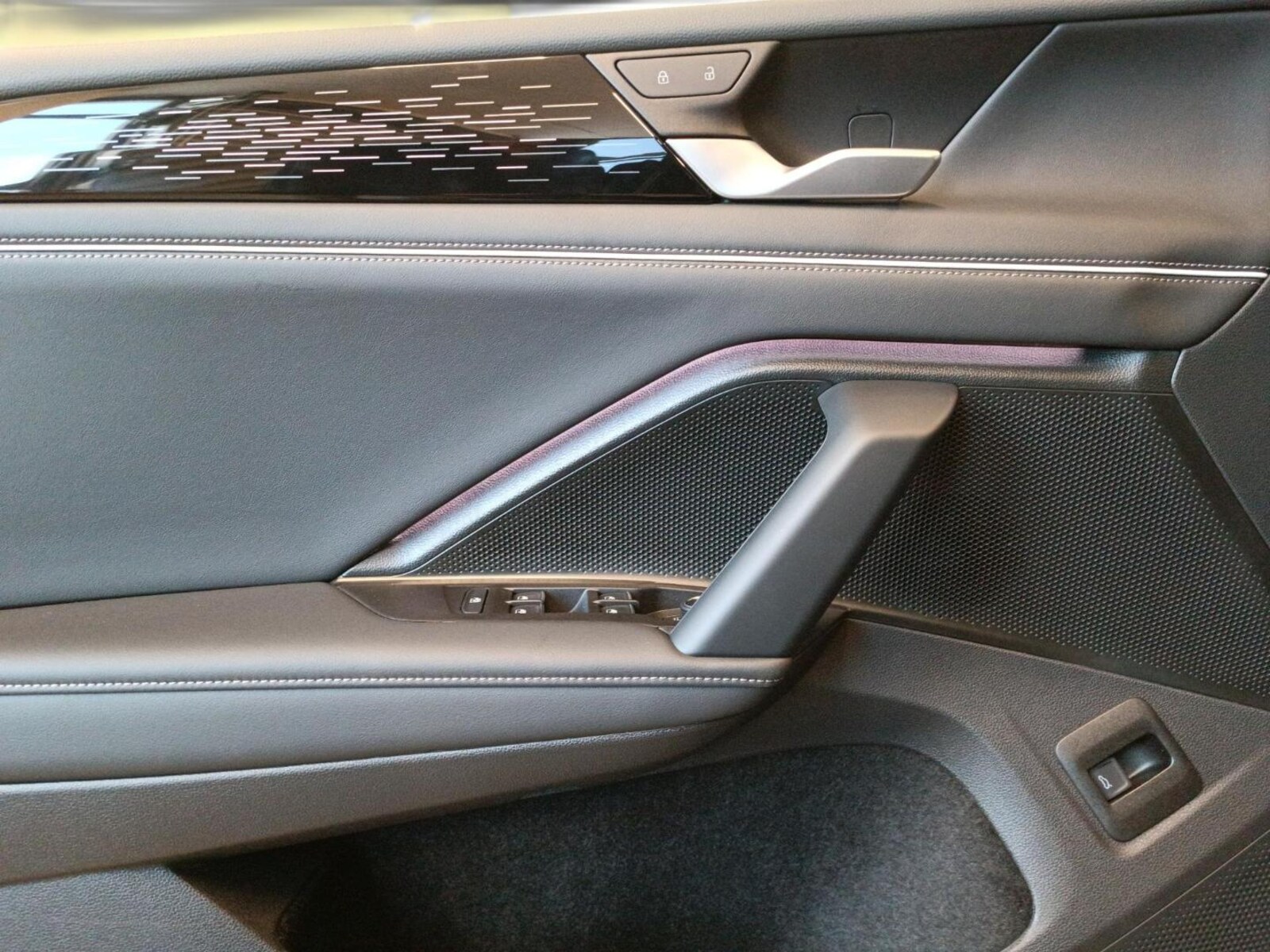 Volkswagen Tiguan – Bild 16
