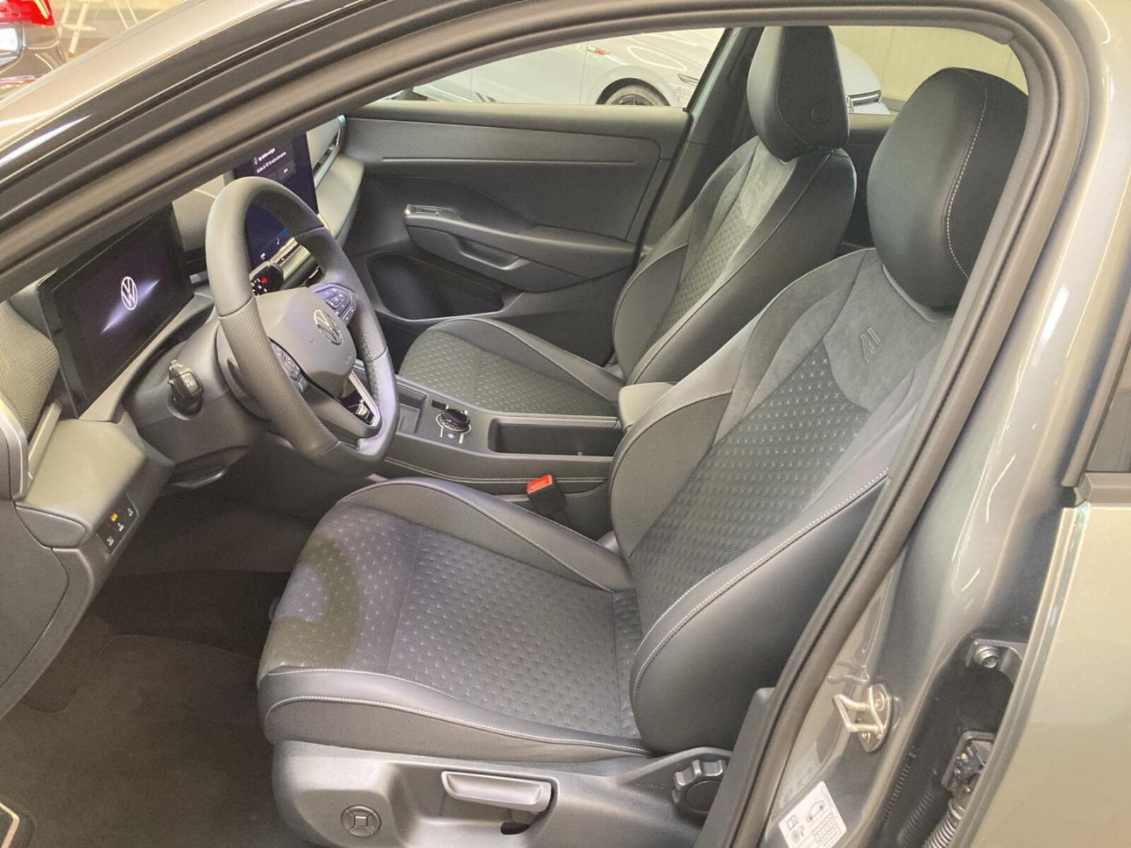 Volkswagen T-Roc – Bild 12
