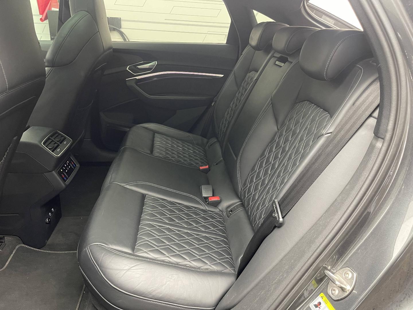 Image about Audi e-tron Sportback S line 55 quattro 300,00 kW