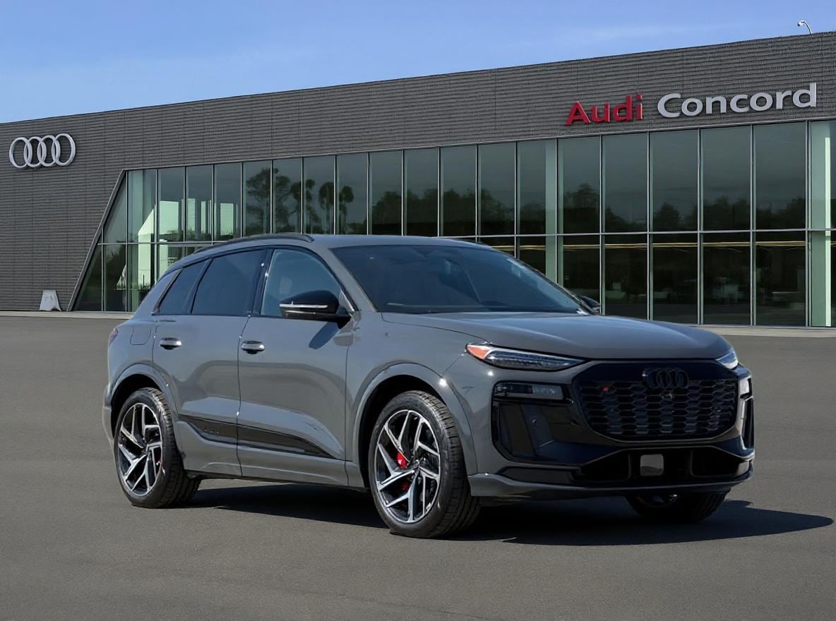 2027 Audi SQ6 e-tron Prestige quattro's photo