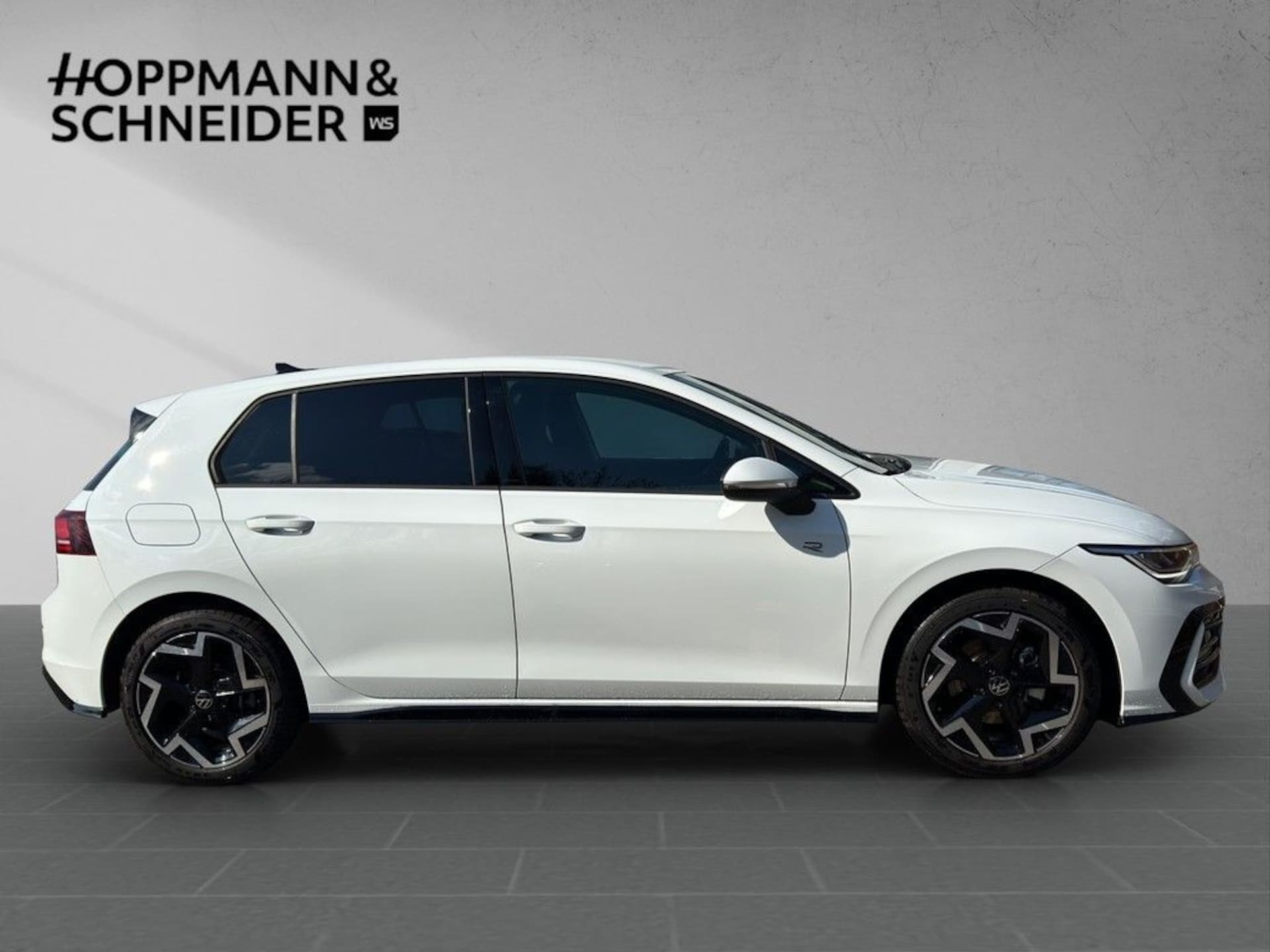 Volkswagen Golf R-Line