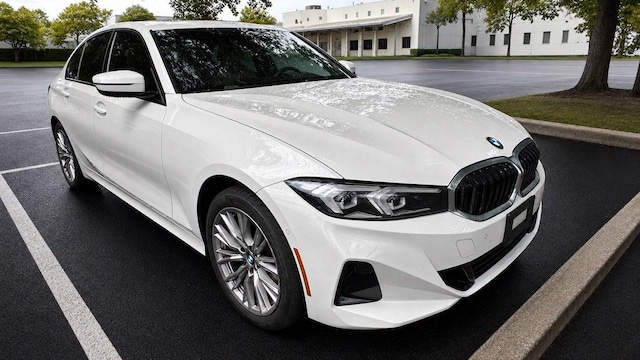 2023 BMW 330i