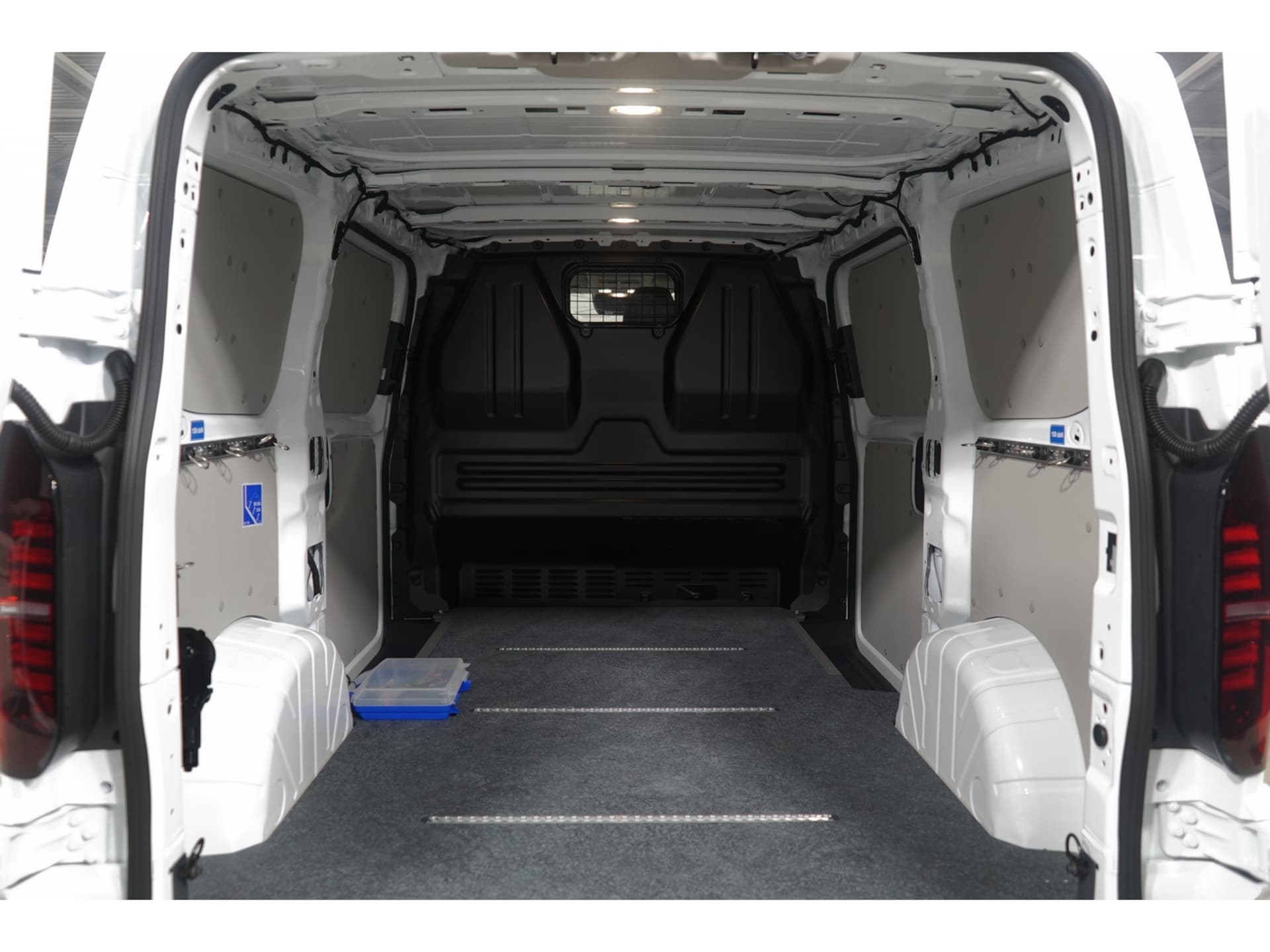 Volkswagen Transporter Kasten kurzer Radstand