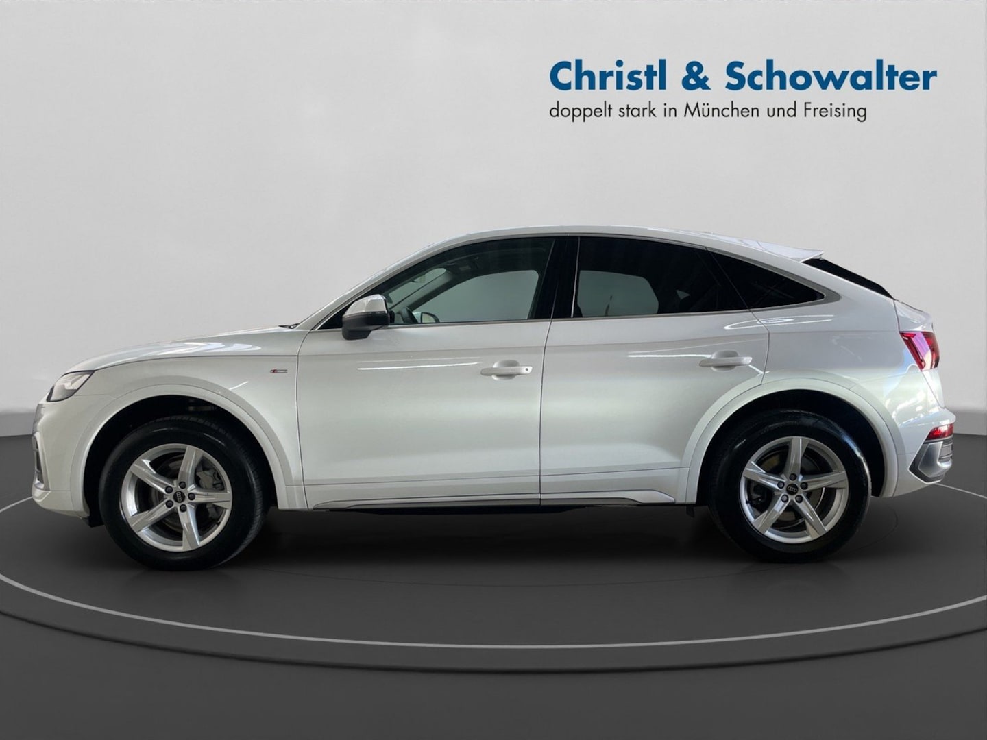 Bild über Audi Q5 Sportback 40 TDI quattro S tronic - für weitere Informationen kontaktieren Sie den Audi Partner