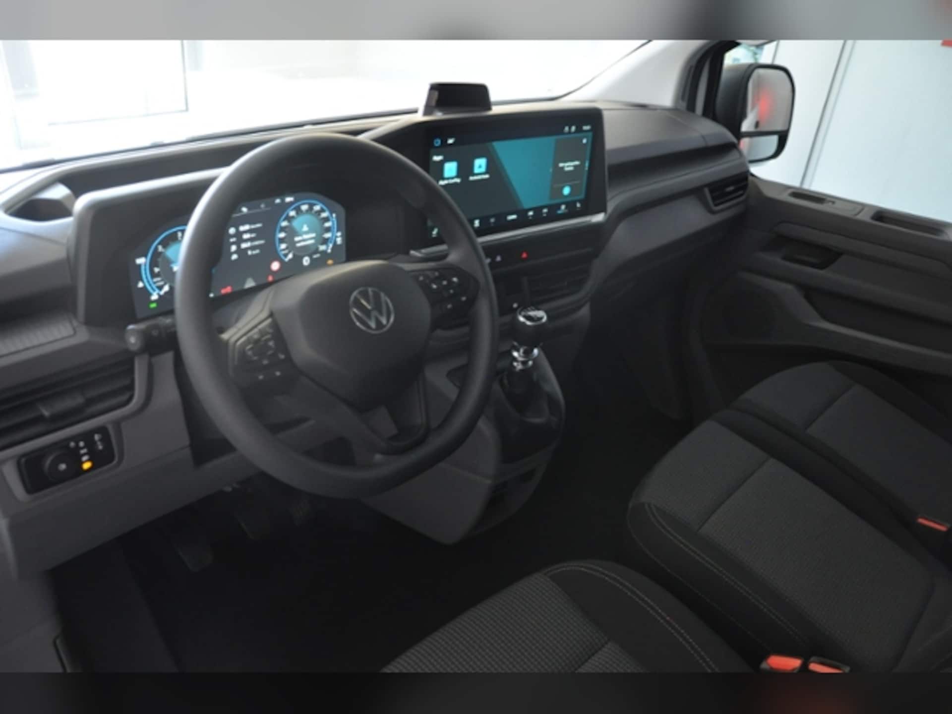 Volkswagen Transporter Kombi langer Radstand