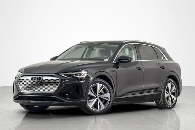 2024 Audi Q8 e-tron
