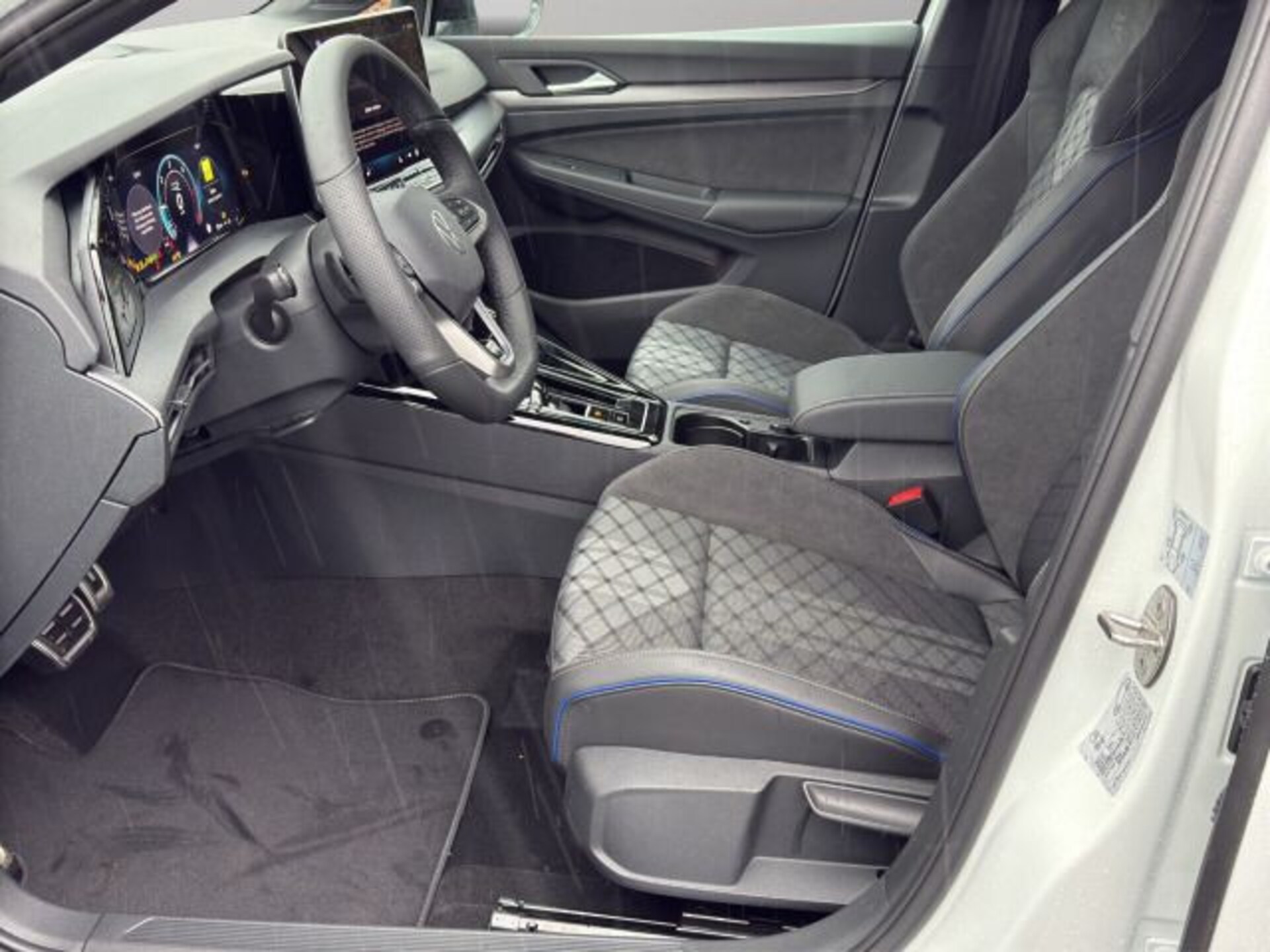 Volkswagen Golf Variant R-Line