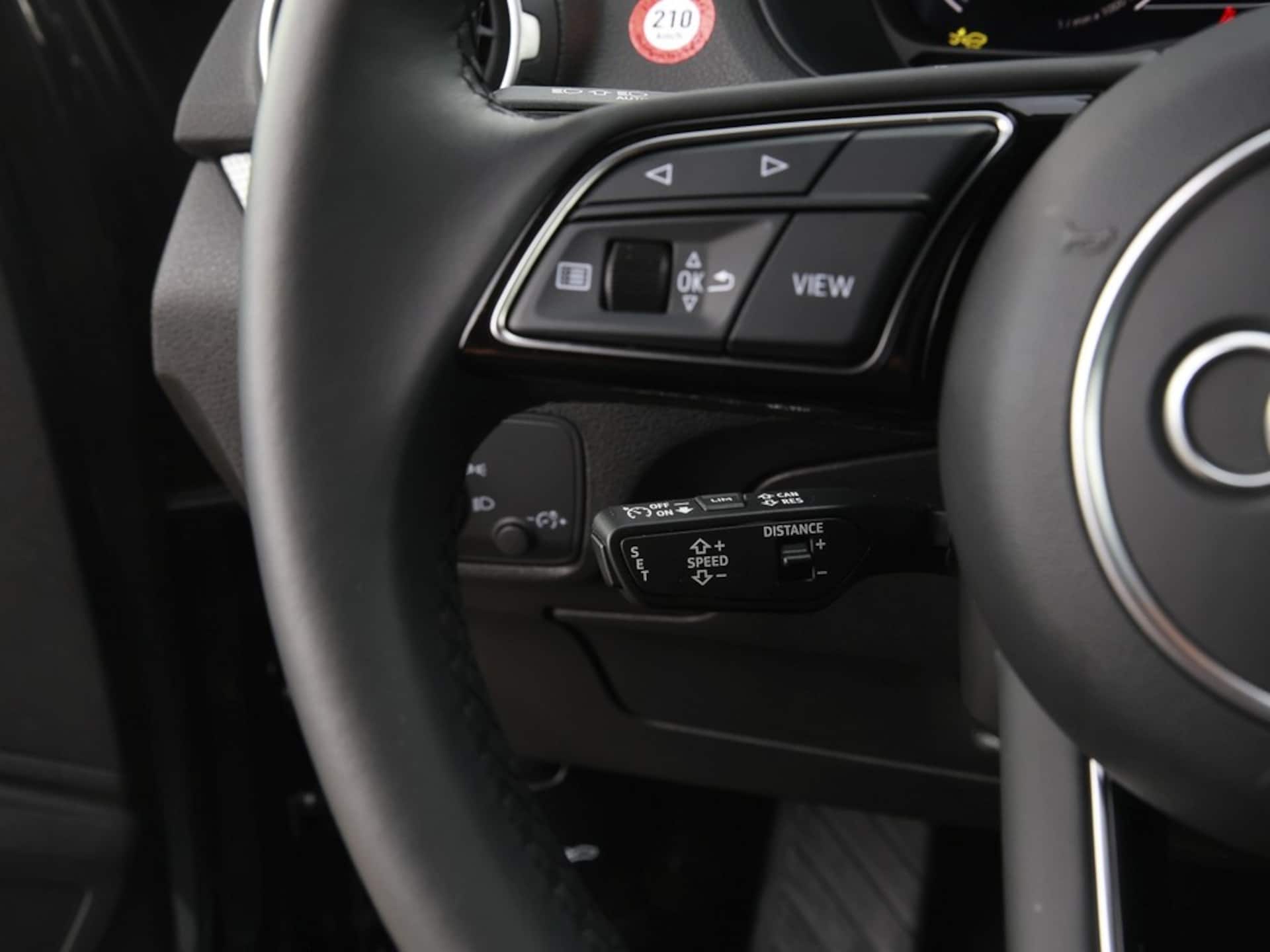 Audi Q2 S line